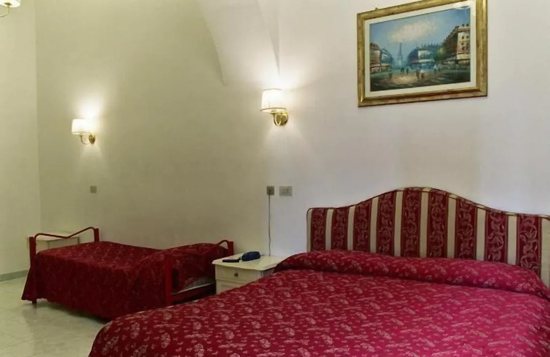 Hotel Euro Quiris-1